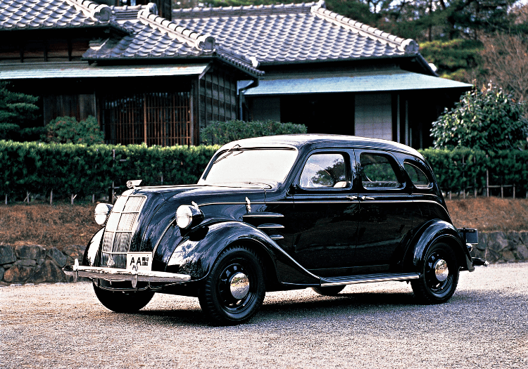 Ранние модели автомобилей Toyota и их особенности.png