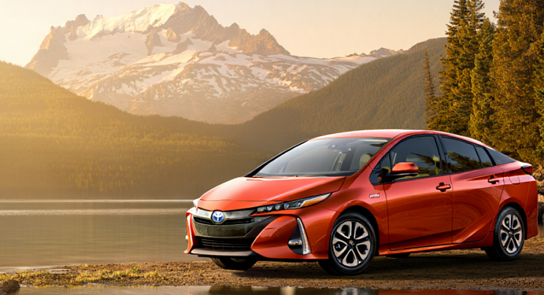 «Тойота Приус» гибрид: чем легенда покорила мир